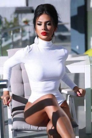 Méditerranéenne torride cherche partenaire pour jeux extrêmes sans tabou à Le Mans Leïla - rencontre-Milf-Ivry-sur-Seine