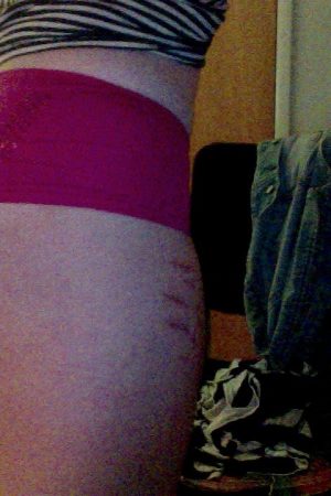 La beurette qui bande pas des chevilles pour un plan cul à Dijon Leila - rencontre-Teen-Colombes