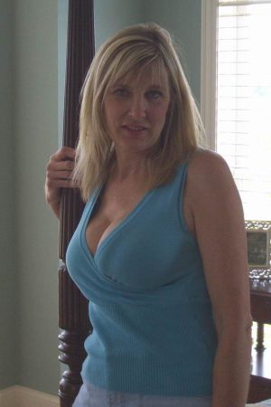 Chauffeur-routière vénère prête Annick - rencontre-Cougar-Villefranche-sur-Saône