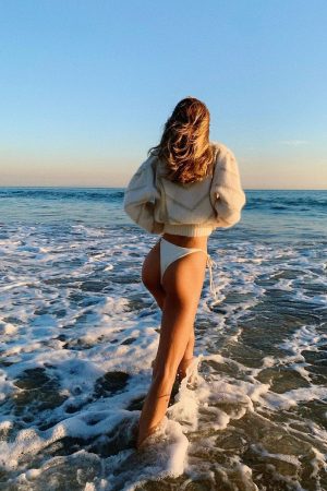 Besoin d’un corps pour me comprendre Laure - rencontre-Milf-Bordeaux