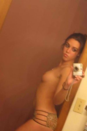 Lola - rencontre-Teen-Toulon