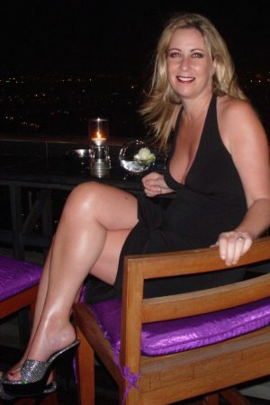 La quarantaine bien assumée cherche rencontres torrides à Évry-Courcouronnes Carolyn - rencontre-Cougar-Évry-Courcouronnes