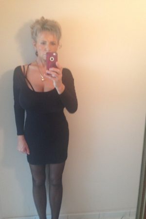 Les talons, c’est mon truc Véronique - rencontre-MILF-Bordeaux
