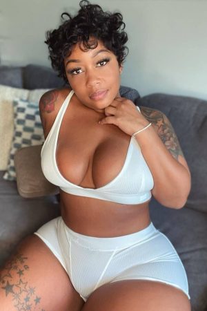Mlle Farfelue Aya - rencontre-Milf-Villeurbanne