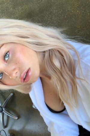 Léna - rencontre-Teen-Ivry-sur-Seine