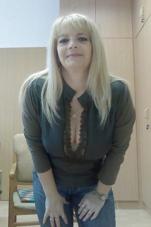 Romane - rencontre-MILF-Chelles